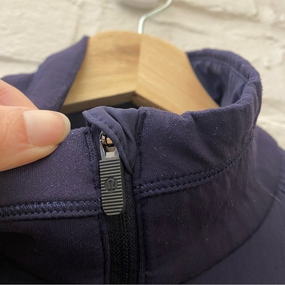 Lululemon || Cardio Squad Jacket in Midnight Navy 4 - Picture 3 of 8